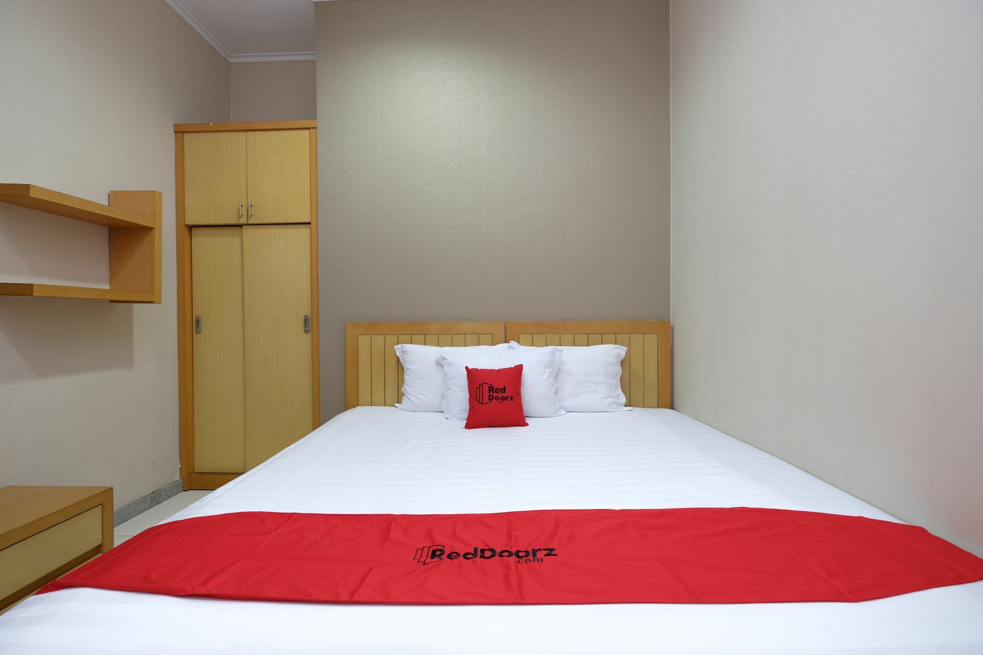Reddoorz Plus Near Simpang Lima Semarang Extérieur photo
