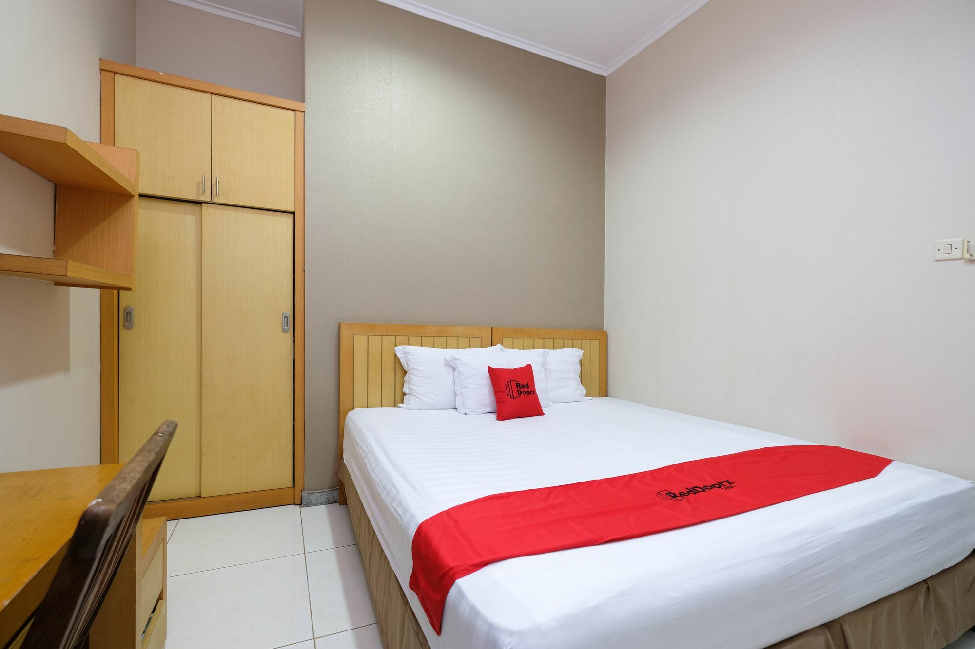 Reddoorz Plus Near Simpang Lima Semarang Extérieur photo